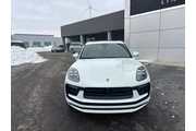 $39985 : Porsche Macan 2023 AWD T 4dr thumbnail