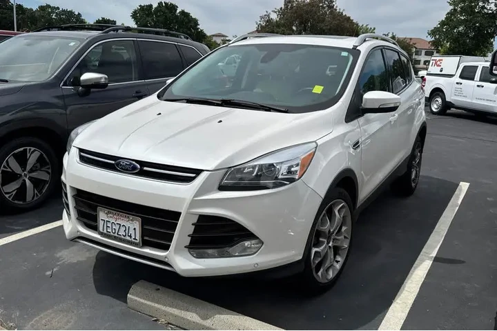 $8997 : Ford Escape 2014 AWD Titaniu image 1