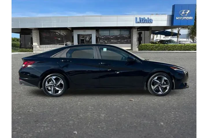 $18999 : Hyundai ELANTRA 2023 SEL 4dr image 9