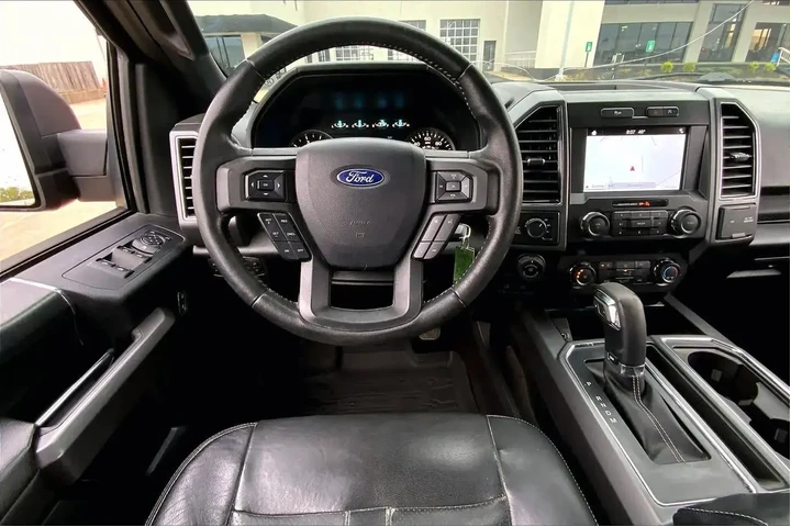 $30988 : Ford F-150 2019 4x4 XLT 4dr image 6