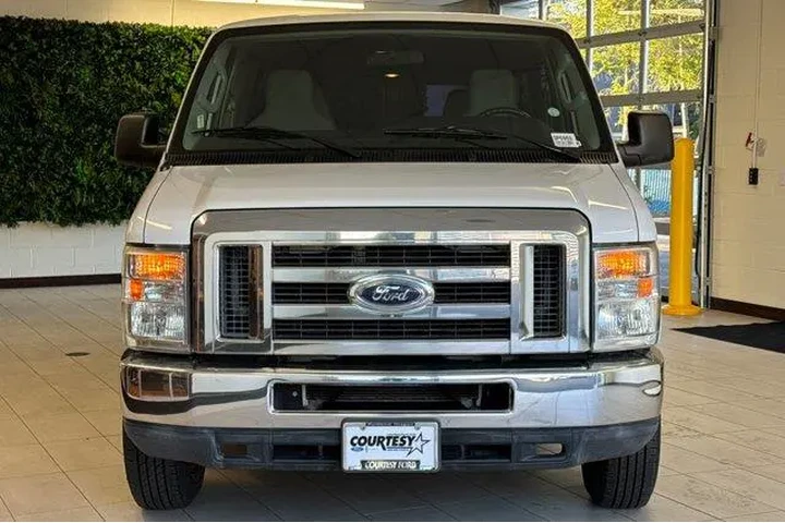 $14852 : Ford E-Series 2012 E-150 XL image 9