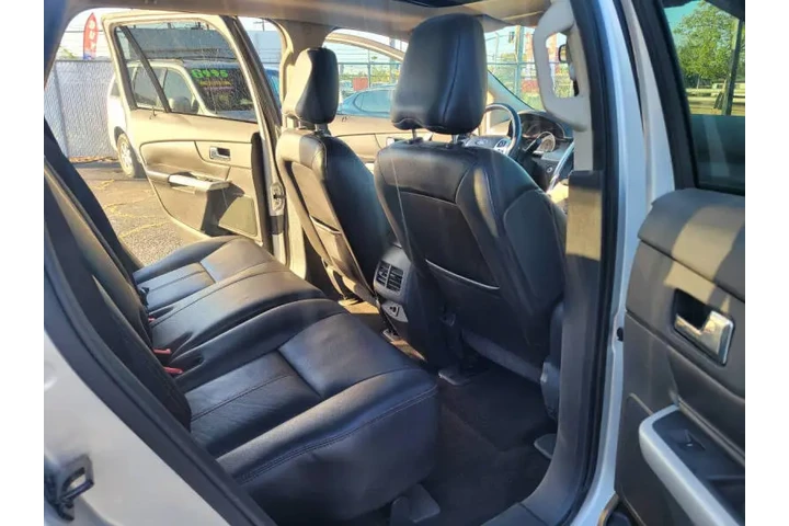 $7400 : 2011 Edge SEL image 9