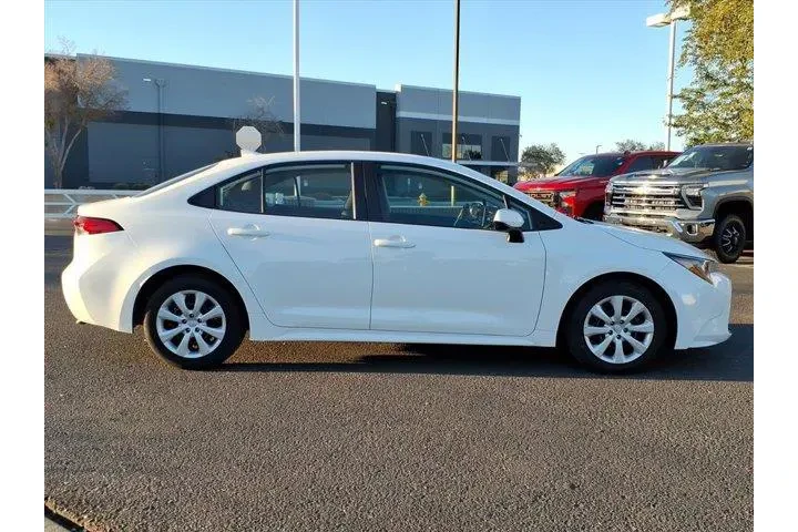 $19900 : Toyota Corolla 2024 LE 4dr S image 5