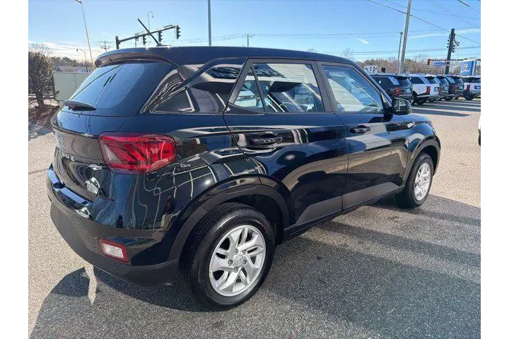 $19977 : Hyundai VENUE 2025 SE 4dr Cr image 6