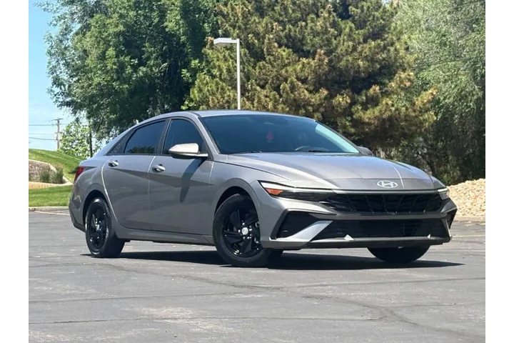 $16900 : 2024 Elantra SE image 1