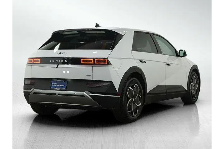 $27998 : Hyundai IONIQ 5 2023 AWD SEL image 5