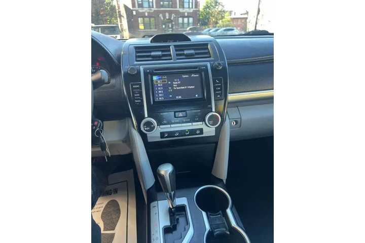 $9999 : 2012 Camry LE image 3