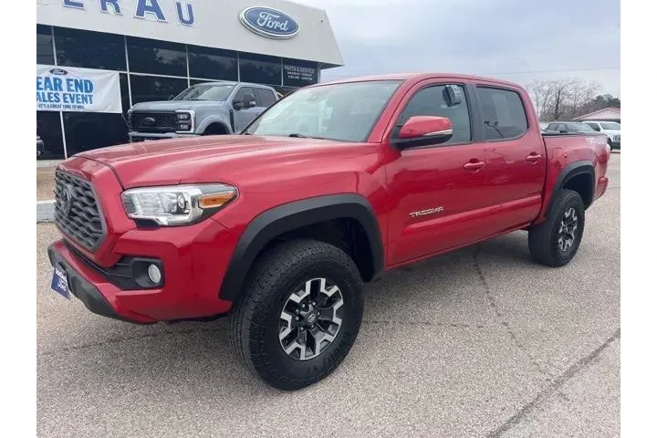 $33995 : Toyota Tacoma 2022 4x4 SR V6 image 2