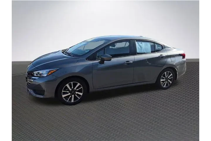 $16288 : Nissan Versa 2025 SV 4dr Sed image 2