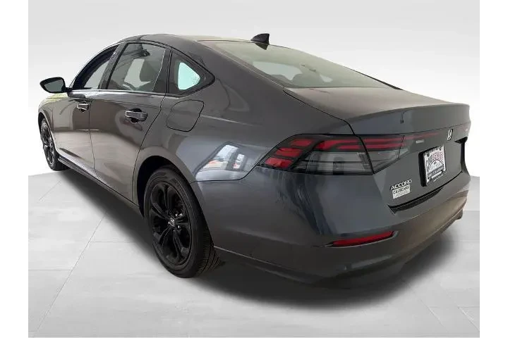 $28158 : Honda Accord 2025 SE 4dr Sed image 5