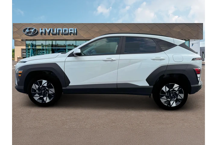 $22988 : Hyundai KONA 2025 AWD SEL 4d image 3