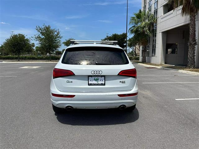 $15000 : 2015 AUDI Q52015 AUDI Q5 image 7