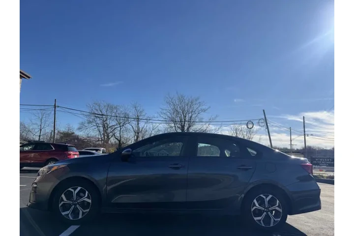 $7999 : 2021 Forte LXS image 5