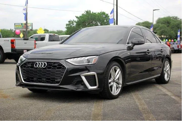 $26977 : Audi A4 2023 AWD quattro S l image 7