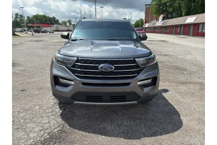 $26225 : Ford Explorer 2022 AWD XLT 4 image 2