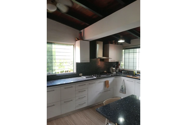 $220000 : venta casa, 420 m2, Alto Prado image 5