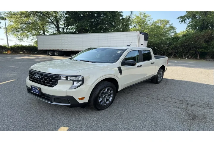 $30985 : Ford Maverick 2025 AWD XLT 4 image 2