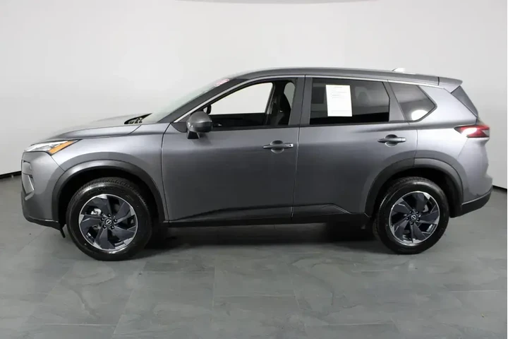 $21987 : Nissan Rogue 2024 SV 4dr Cro image 5