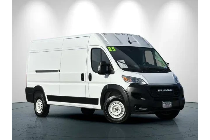 $38998 : Ram ProMaster 2025 Tradesman image 2