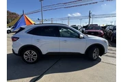 $22530 : Ford Escape Hybrid 2021 SEL thumbnail