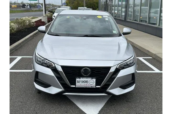 $17955 : Nissan Sentra 2023 SV 4dr Se image 5