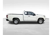 $23695 : Nissan Frontier 2024 4x2 S 4 thumbnail