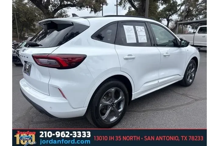 $19875 : Ford Escape 2023 ST-Line 4dr image 7