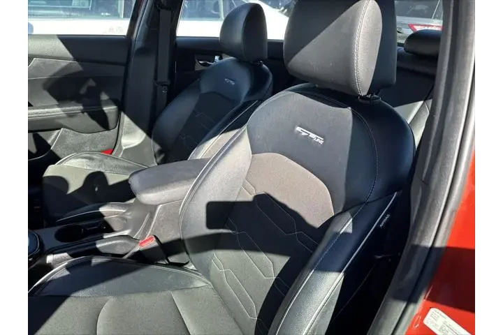 $19999 : Kia Forte 2023 GT-Line 4dr S image 9