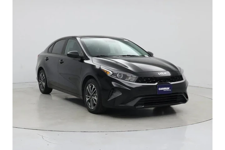 $18998 : Kia Forte 2023 LXS 4dr Sedan image 1