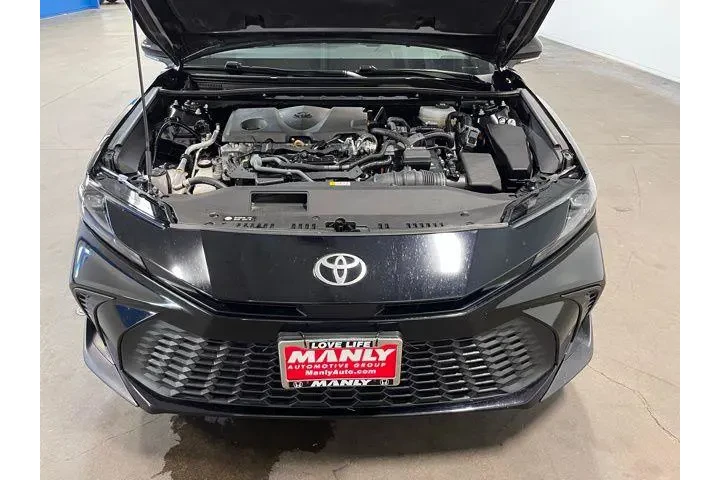 $27935 : Toyota Camry 2025 image 9