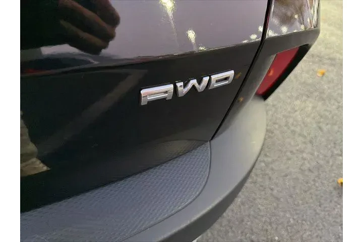 $24010 : Ford Escape 2022 AWD SEL 4dr image 8