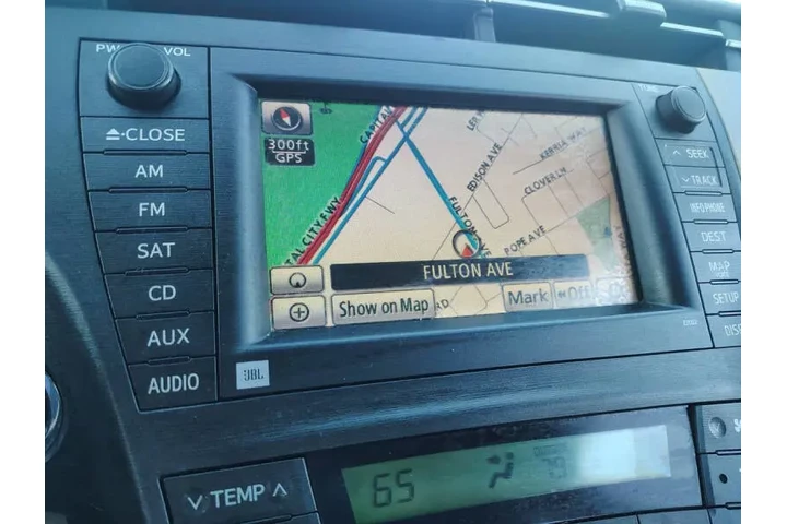 $8590 : 2010 Prius III image 8