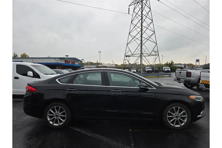 $9995 : 2017 Fusion SE image 6