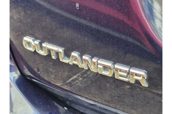 $13477 : Mitsubishi Outlander 2020 SE image 10