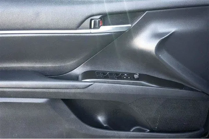 $24697 : Toyota Camry 2024 SE 4dr Sed image 10