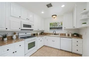 $2185 : 2 Bed 1Bath in Los Angeles thumbnail