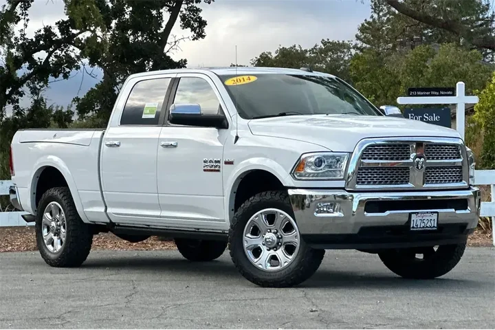 $34622 : Ram 2500 2014 4x4 Laramie 4d image 2