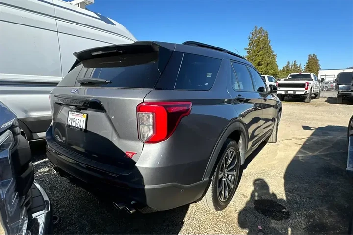 $36211 : Ford Explorer 2021 AWD ST 4d image 3