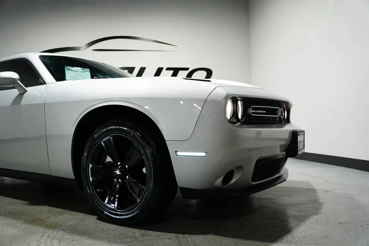 $26607 : 2023 Challenger SXT image 5