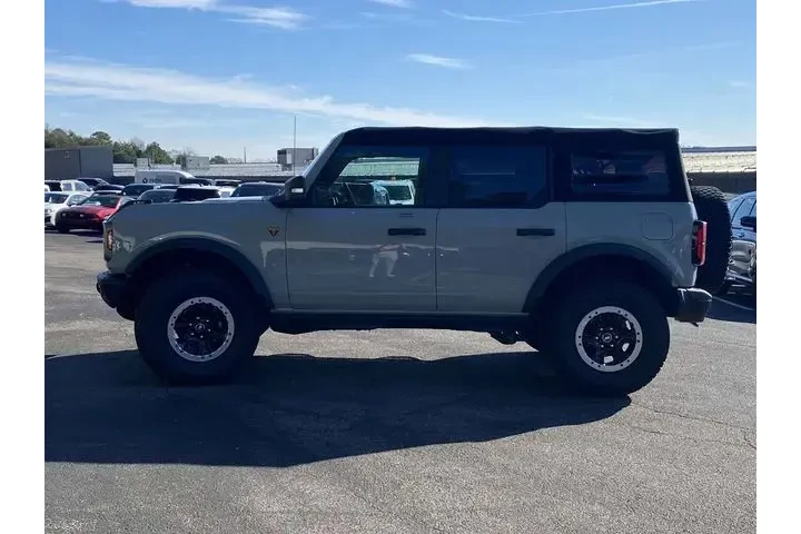 $39991 : Ford Bronco 2022 4x4 Base Ad image 7