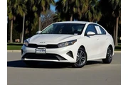 $17900 : Kia Forte 2023 LXS 4dr Sedan thumbnail