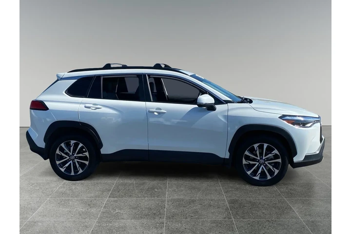 $33296 : Toyota Corolla Cross 2024 XL image 6