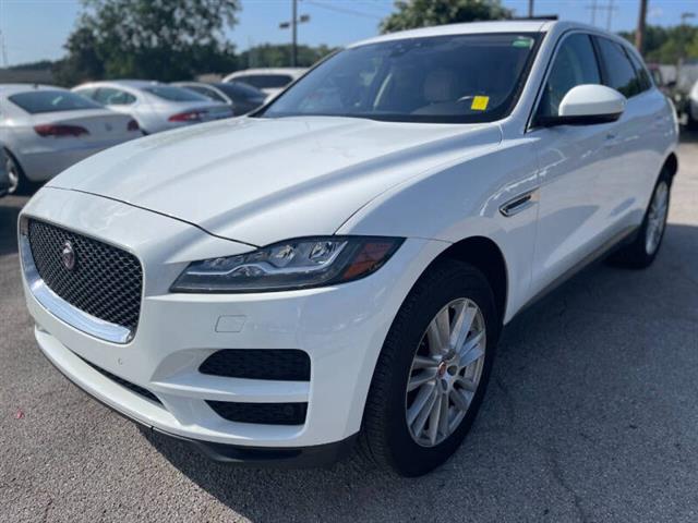 $18500 : 2017 F-PACE 35t Prestige image 4