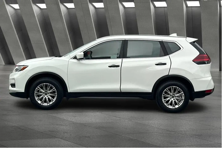 $13700 : Nissan Rogue 2020 S 4dr Cros image 8