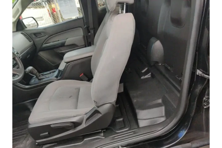 $21999 : 2020 Colorado Work Truck image 9