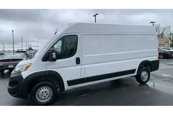 $37999 : Ram ProMaster 2024 Tradesman image 2