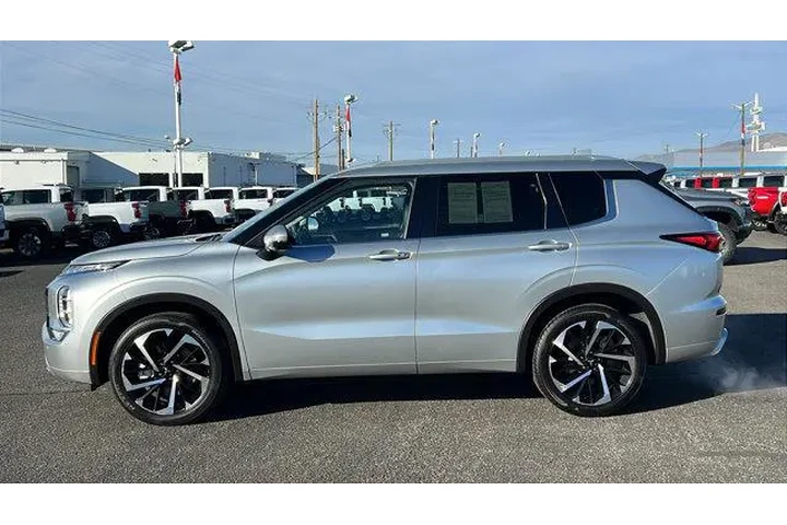 $30984 : Mitsubishi Outlander 2024 AW image 8