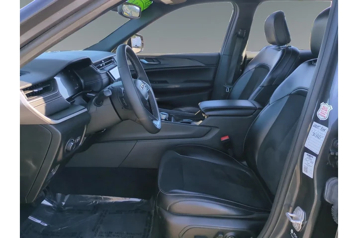 $32890 : Jeep Grand Cherokee L 2024 image 9