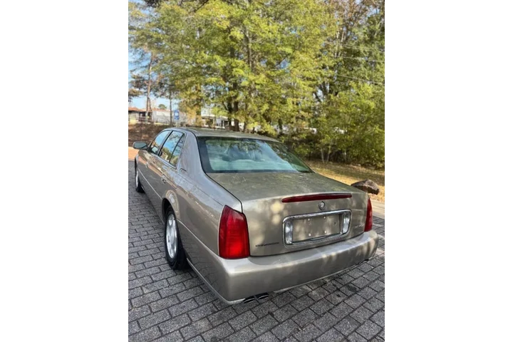 $4500 : 2001 DeVille image 9