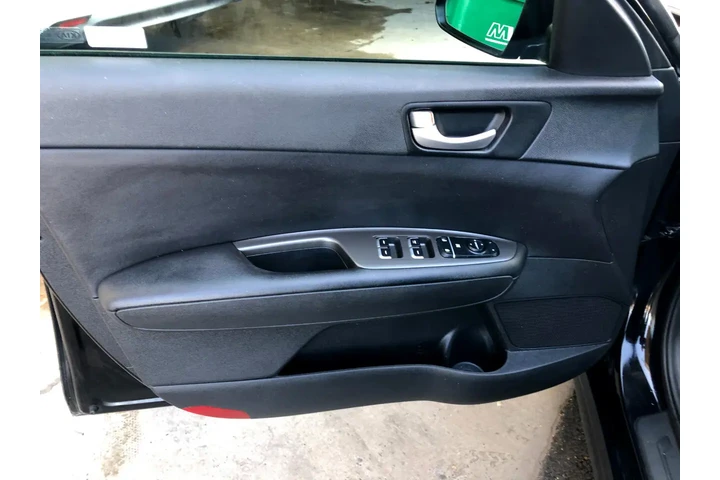 $12990 : 2020 Optima LX image 10